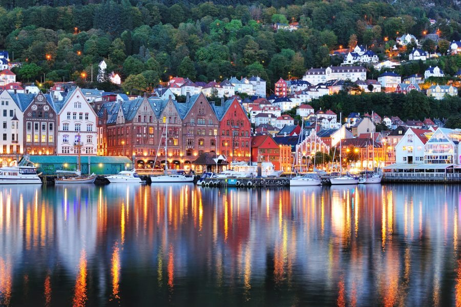 Discover the wonders of Norway: Experience the allure of Oslo and the charm of Bergen